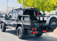 TOYOTA LAND CRUISER PICK UP