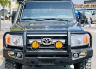 TOYOTA LAND CRUISER PICK UP