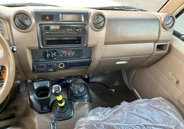 TOYOTA LAND CRUISER SINGLE CABIN