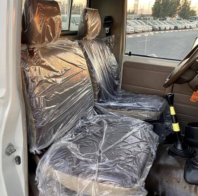 TOYOTA LAND CRUISER SINGLE CABIN