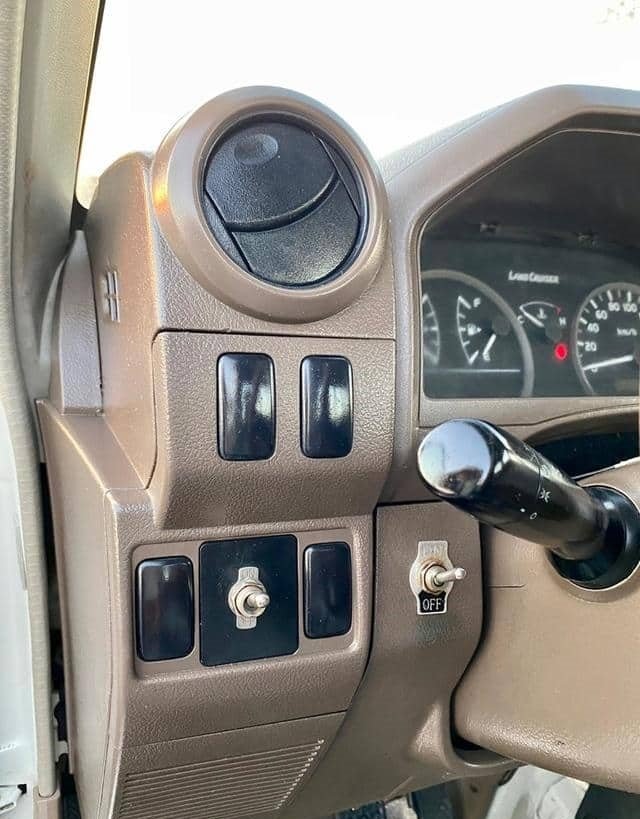 TOYOTA LAND CRUISER SINGLE CABIN