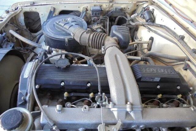 TOYOTA LAND CRUISER DOUBLE CABIN