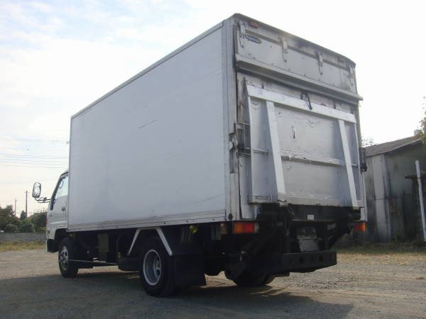 TOYOTA DYNA