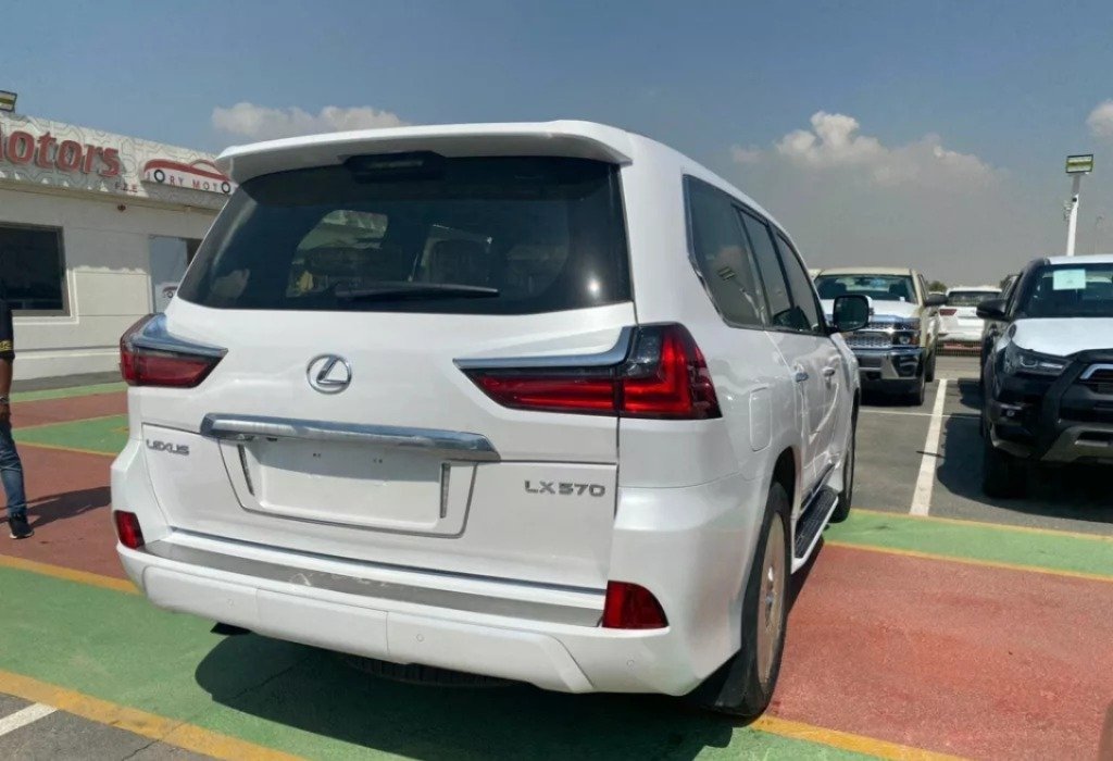 LEXUS LX 570 PLATINUM