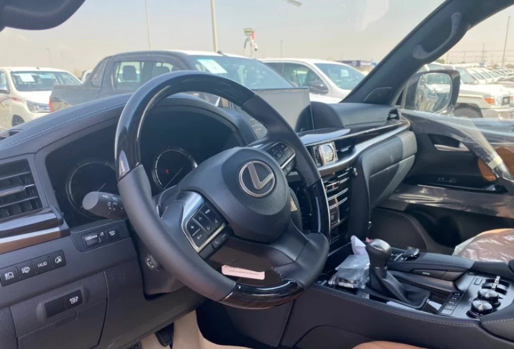 LEXUS LX 570 PLATINUM