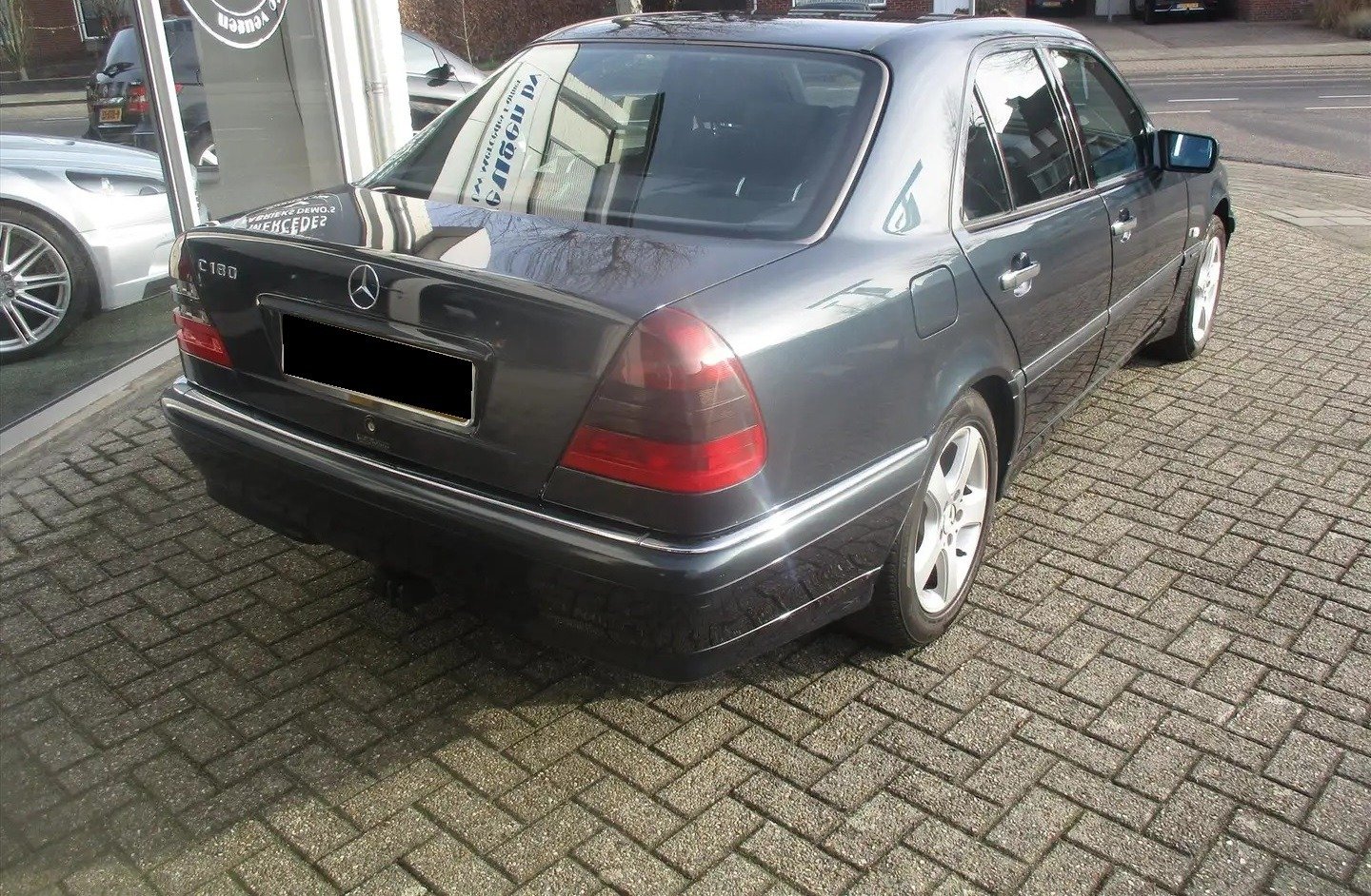 MERCEDES BENZ C-CLASS C-180