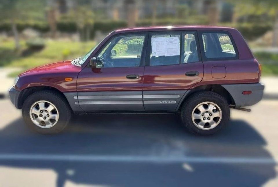 TOYOTA RAV4