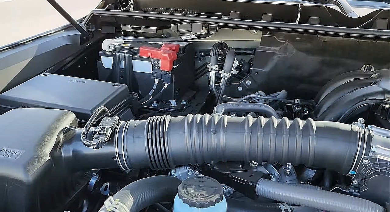 TOYOTA LAND CRUISER VXR