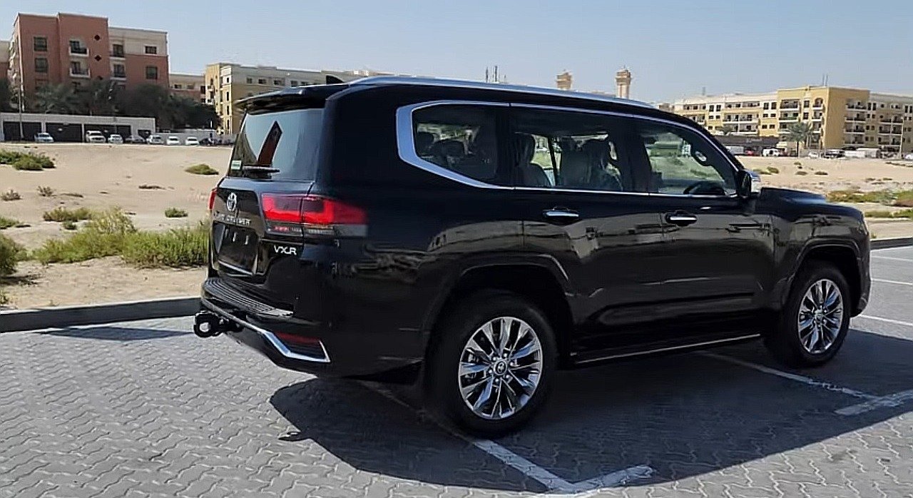 TOYOTA LAND CRUISER VXR