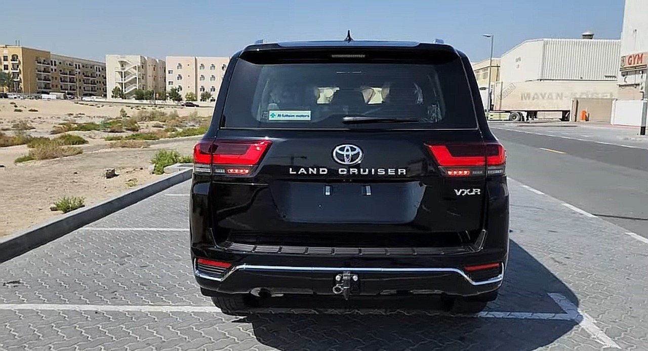 TOYOTA LAND CRUISER VXR