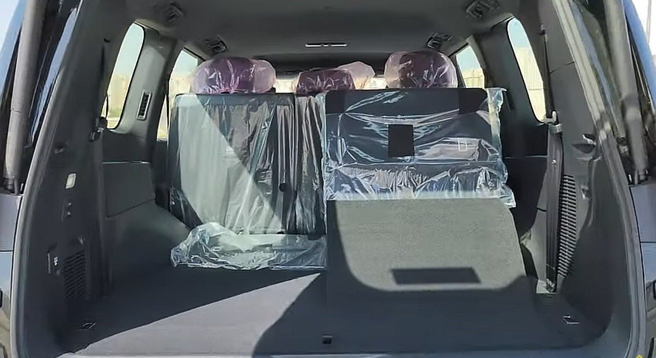 TOYOTA LAND CRUISER VXR