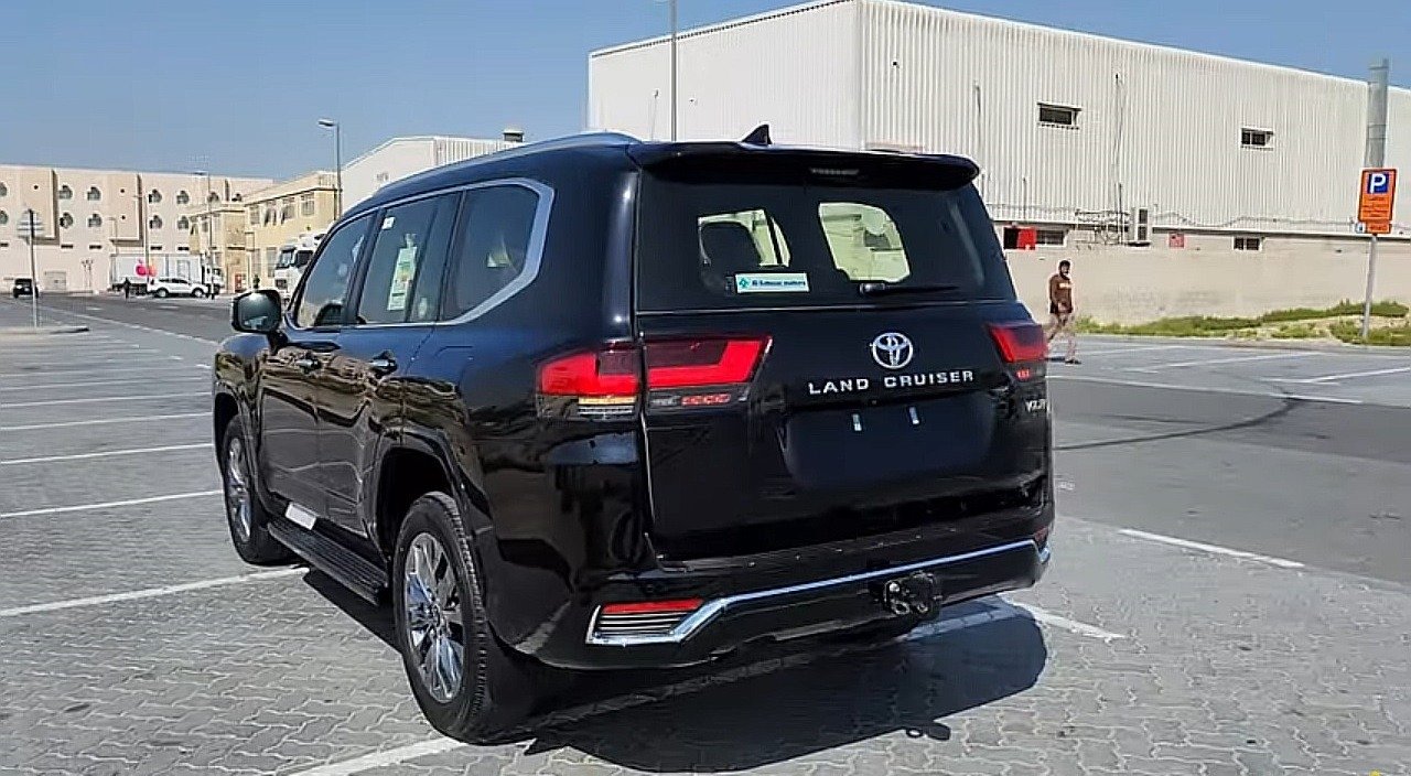 TOYOTA LAND CRUISER VXR