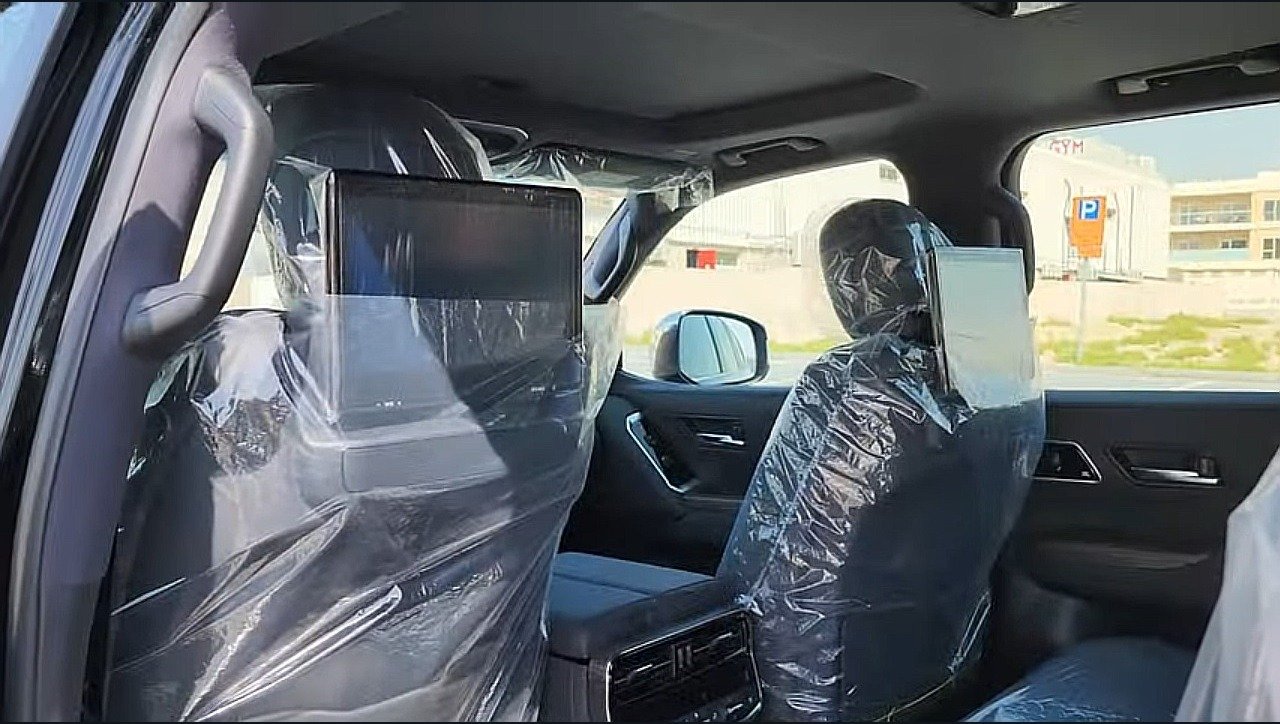 TOYOTA LAND CRUISER VXR