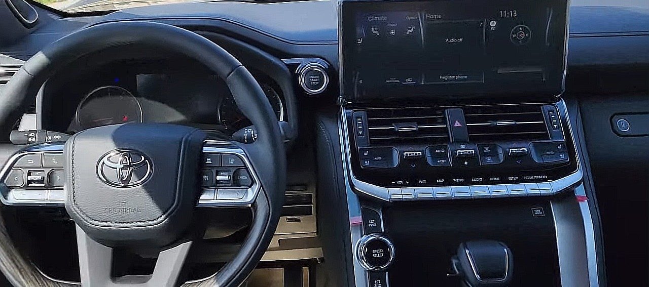 TOYOTA LAND CRUISER VXR