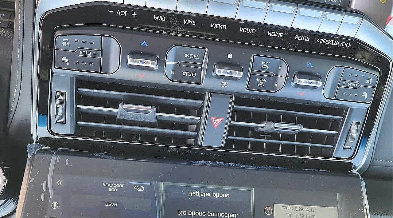 TOYOTA LAND CRUISER VXR