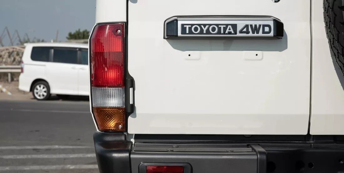 TOYOTA LAND CRUISER HARD TOP