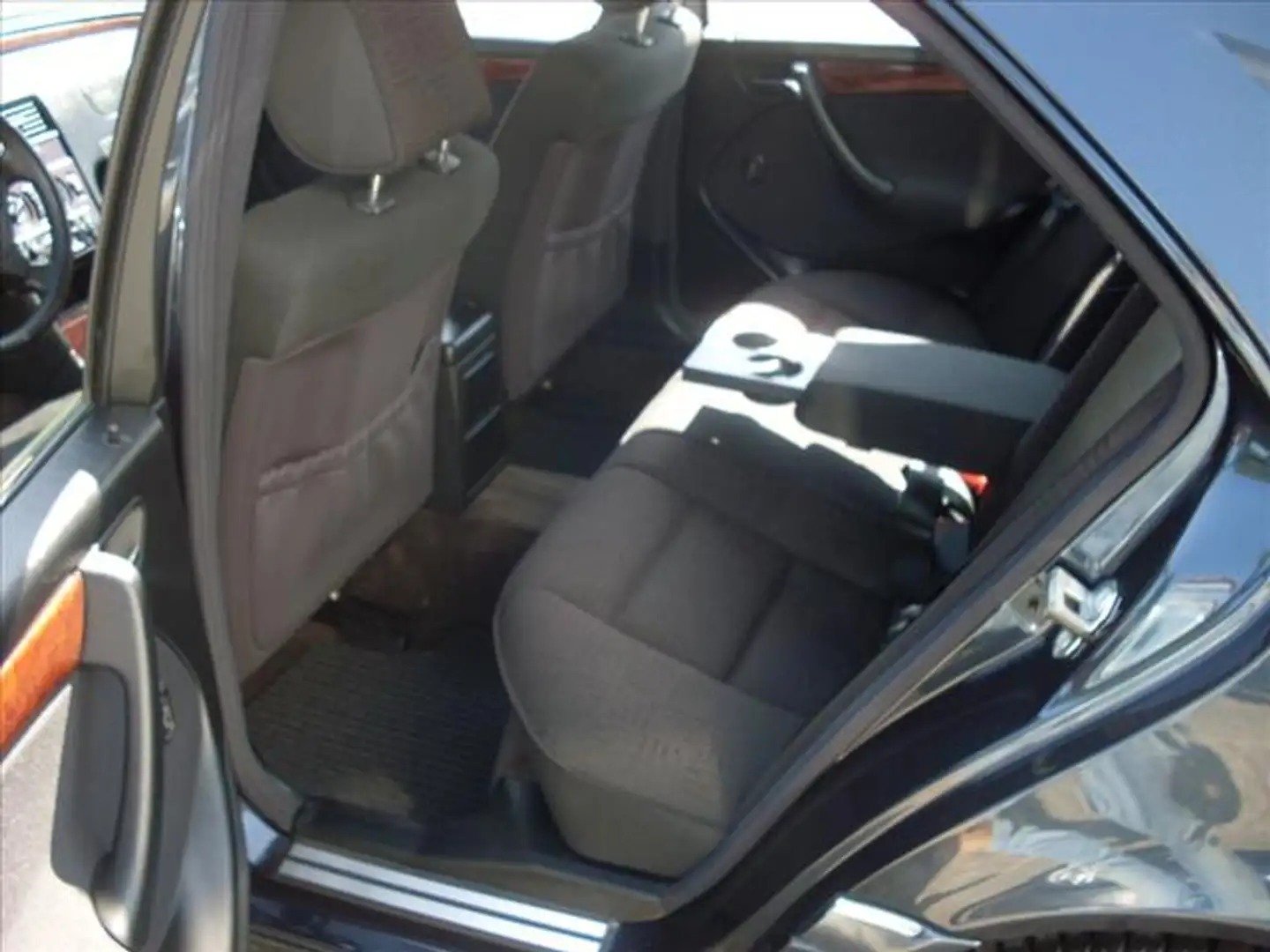 MERCEDES BENZ C-CLASS C-180