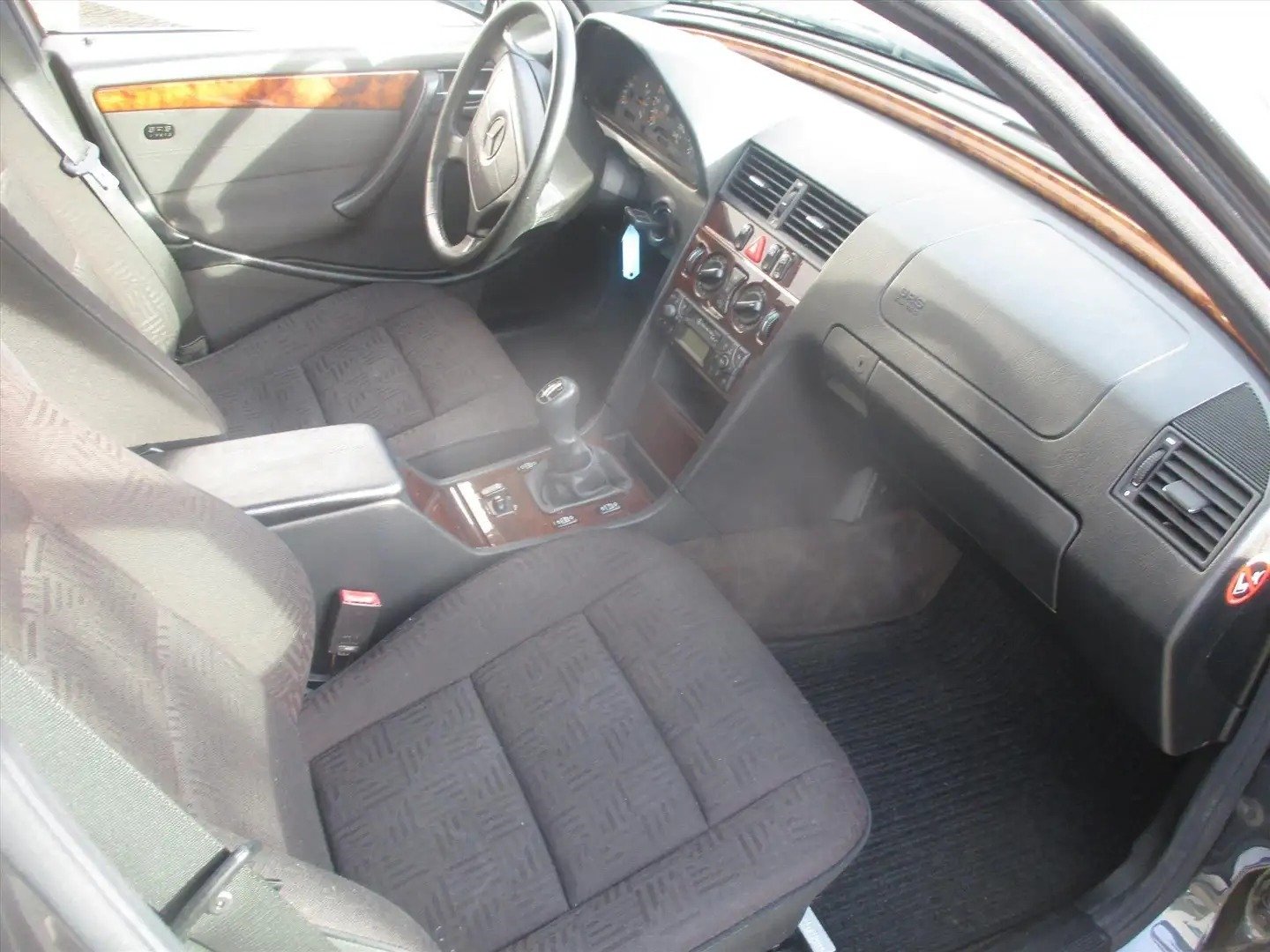 MERCEDES BENZ C-CLASS C-180